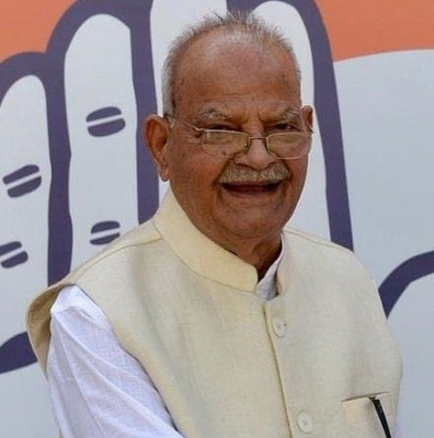  Ex-telecom Minister Sukh Ram Passes Away-TeluguStop.com