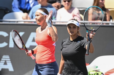  French Open: Sania-lucie Move To Second Round With Win Over Paolini-trevisan-TeluguStop.com