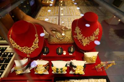  'gold Prices Likely To Witness Pressure On Anticipation Of Fed's Aggressive Poli-TeluguStop.com