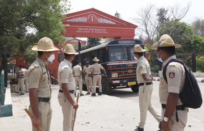  'hanuman Chalisa Vs Azaan': K'taka Police On High Alert-TeluguStop.com