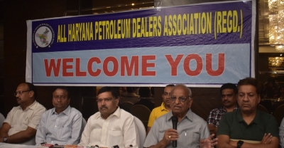  Haryana Petrol Pump Association Urges Govt To Reduce Vat On Fuel-TeluguStop.com