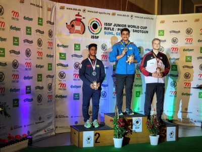  India Picks Up Seven Medals In A Day Including Three Gold At Suhl Junior World C-TeluguStop.com