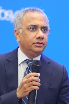 Infosys Reappoints Salil Parekh As Ceo And Md Infosys Reappoints Salil Parekh As Ceo And Md-TeluguStop.com