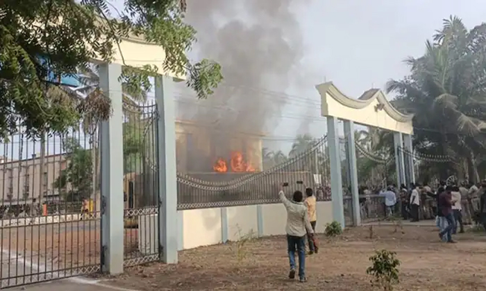 Telugu Amalapuram, Bharat Bandh, Cmjagan, Cm Kcr, Ilayaraja, Kapil Sibal, Rajnik