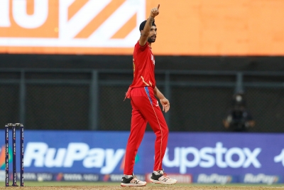  Ipl 2022: Harpreet, Ellis Take Three Wickets Each As Punjab Restrict Hyderabad T-TeluguStop.com