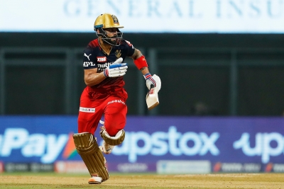  Ipl 2022: Kohli Blitz Takes Bangalore To Fourth Place With 8-wicket Win Over Guj-TeluguStop.com