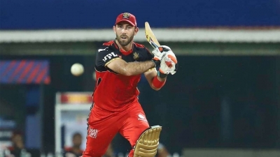  Ipl 2022: Maxwell Is A Motivator, Says Rcb's Shahbaz Ahmed-TeluguStop.com