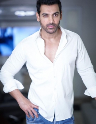John Abraham To E-ticketing Platform’s Ceo: Stop Circus Ticket Sales John Abraham To E-ticketing Platform’s Ceo: Stop Circus Ticket Sales-TeluguStop.com