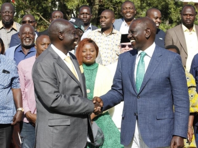  Kenya's Presidential Candidates Name Running Mates Ahead Of Polls-TeluguStop.com