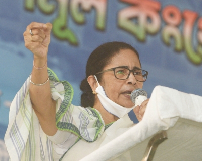  Mamata Banerjee Cautions Party Leaders Against Commission For Public Service-TeluguStop.com