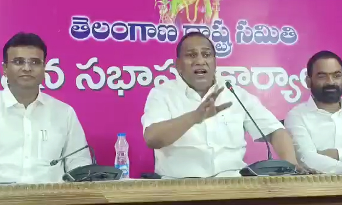  Minister Mallareddy Fires On Tpcc Chief Revanth Reddy Details, Minister Mallared-TeluguStop.com