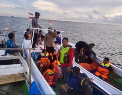  More People Rescued In Indonesia Ship Capsize-TeluguStop.com