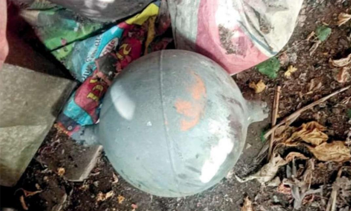  Mysterious Metal Balls Falls From Space In Gujarat Details, Sky, Wastage, Viral-TeluguStop.com