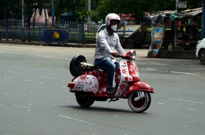  Now, Helmet Compulsory For Pillion-riders In Mumbai-TeluguStop.com