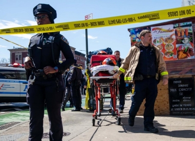  Ny Mass Shooting Gunman Arraigned-TeluguStop.com