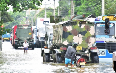  Over 600 Families In Sl Affected By Floods, Landslides-TeluguStop.com