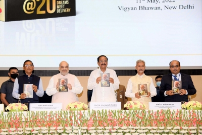  Pm Modi Converted Developmental Initiatives Into Mass Movement: Naidu-TeluguStop.com