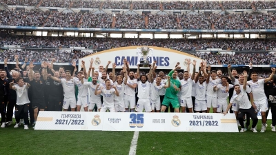  Real Madrid Claim Their 35th La Liga Title; Alaves Grab Lifeline-TeluguStop.com