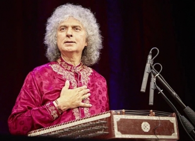  Santoor Maestro Shivkumar Sharma Passes Away At 84-TeluguStop.com