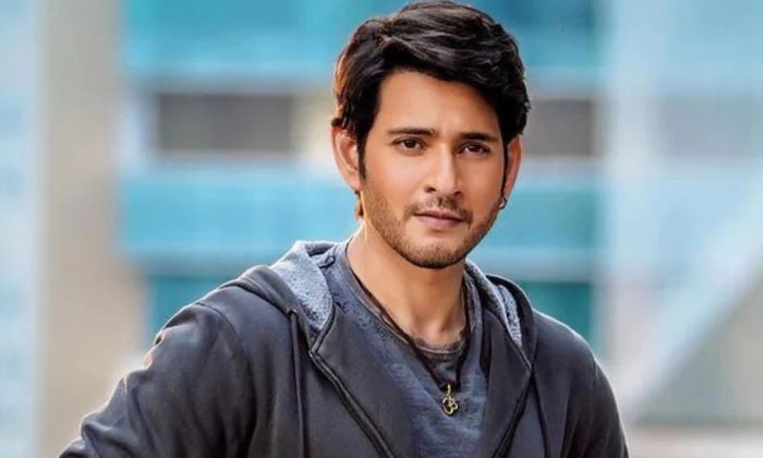  Bollywood Vs Mahesh Babu, Mahesh Babu , Sarakaruvari Pata , Bollywood , Pre Rele-TeluguStop.com