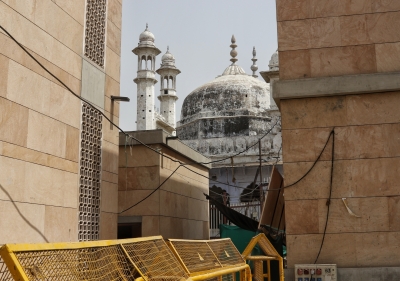  Sheshnag, Shringar Gauri-like Structures Inside Gyanvapi Mosque, Says Ajay Mishr-TeluguStop.com