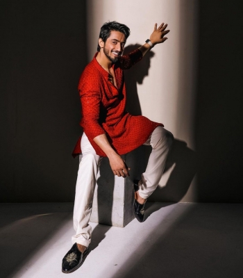 Social Media Sensation Faisal Shaikh To Be Part Of 'khatron Ke Khiladi 12' Social Media Sensation Faisal Shaikh To Be Part Of 'khatron Ke Khiladi 12'-TeluguStop.com