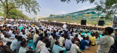 Thousands Protest In Guj's Palanpur For Water Reservoirs Thousands Protest In Guj's Palanpur For Water Reservoirs-TeluguStop.com