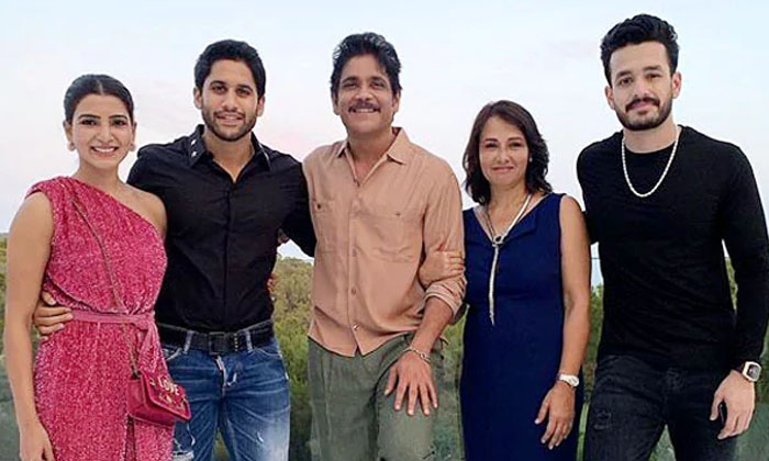  Akkineni Family In The Same Frame Fans Are Missing Something Akkineni Family, To-TeluguStop.com