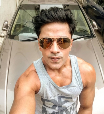  Vinit Kakar: After 'lock Upp' I'm Being Very Selective About My Work-TeluguStop.com