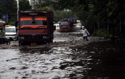  Waterlogging, Traffic Congestion In Parts Of Delhi-TeluguStop.com