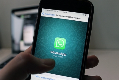  Whatsapp Rolls Out Emoji Reactions, Bigger Groups (ld)-TeluguStop.com
