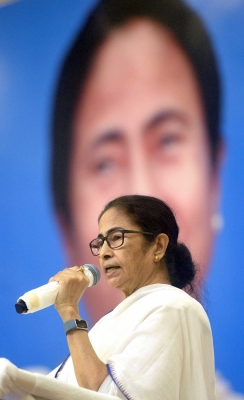  Why Some People Have Become So Greedy, Asks Mamata-TeluguStop.com