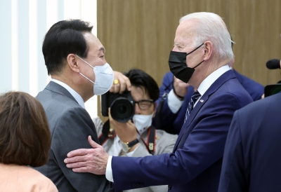  Yoon, Biden Set To Hold First Summit On N.korea, Economy-TeluguStop.com
