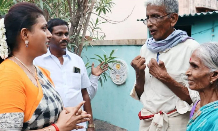  Ycp Leaders Tension About Gadapa Gadapaku Programme , Ysrcp, Andhra Pradesh, Yc-TeluguStop.com