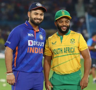  2nd T20i: South Africa Win Toss, Opt To Bowl Against India-TeluguStop.com
