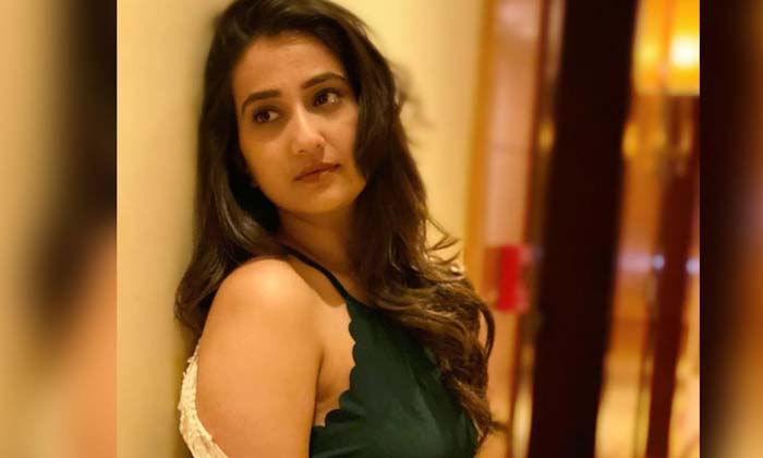 Anchor Manjusha Again Full Swing In Movie Promotions , Anchor , Anchor Manjusha Anchor Manjusha Again Full Swing In Movie Promotions , Anchor , Anchor Manjusha-TeluguStop.com