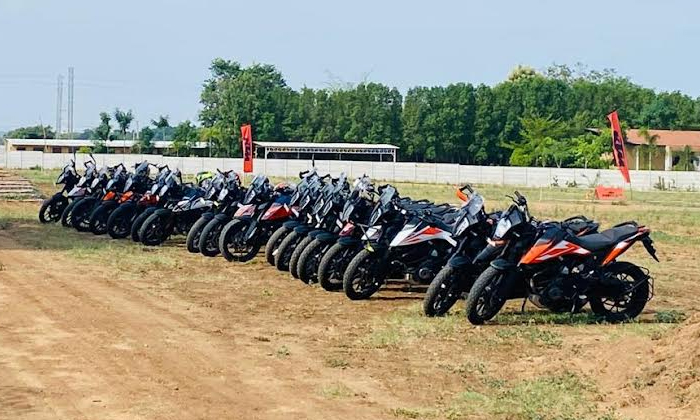  Ktm Conducts Adventure Academy For Hyderabad Single Day-TeluguStop.com