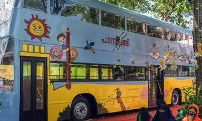  Kerala State Transport Minister Anthony Raju, Double Dekkar, Bus, Double Decker-TeluguStop.com