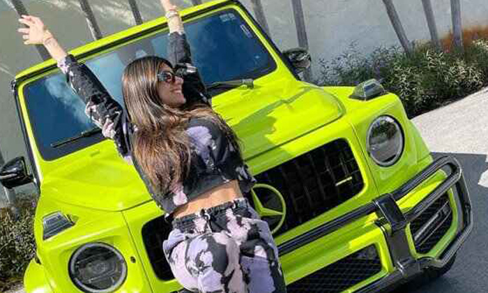 Telugu Car, Mia Khalifa, Mia Khalifa Car-Movie