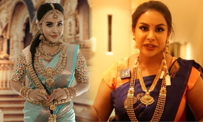 Telugu Gold Jewelery, Sri Reddy, Telugu, Tollywood-Movie