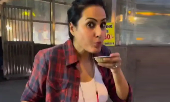  Actress Kamya Punjabi Left One Lakh Rupees Envelope While Eating Panipuri Detail-TeluguStop.com