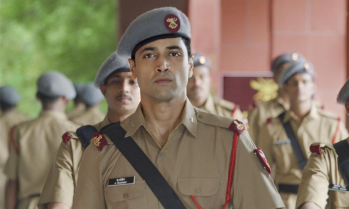 Telugu Adivi Sesh, Sashikiran, Mahesh Babu, Saiee Manjrekar-Movie