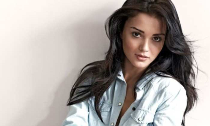  Amy Jackson Affair With Costar, Amy Jackson , Affair ,costar,bollywood-TeluguStop.com