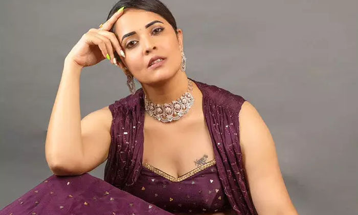 Telugu Darja, Travles-Movie