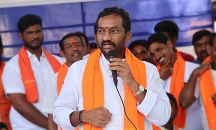  Bjp Mla Raghunandan To Contest From Gajwel Against Cm Kcr Details, , Gajwel, Kcr-TeluguStop.com