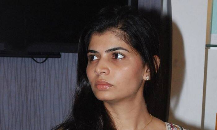  Chinmayi Fires On Instagram About Blocking Her Dm Replies Details, Chinmayi Sri-TeluguStop.com