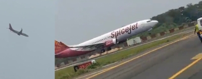  Delhi-bound Flight Catches Fire Midway, Makes Emergency Landing In Patna-TeluguStop.com