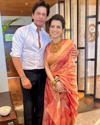  Everyday I Will Pray For Your Heart's Joy, Actress Dd Tells Shah Rukh Khan-TeluguStop.com