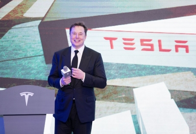  Ex-employees Sue Musk-run Tesla For Mass Layoffs-TeluguStop.com