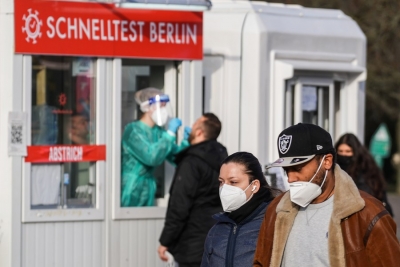 German Doctors Criticize Lack Of Data On Covid German Doctors Criticize Lack Of Data On Covid-TeluguStop.com